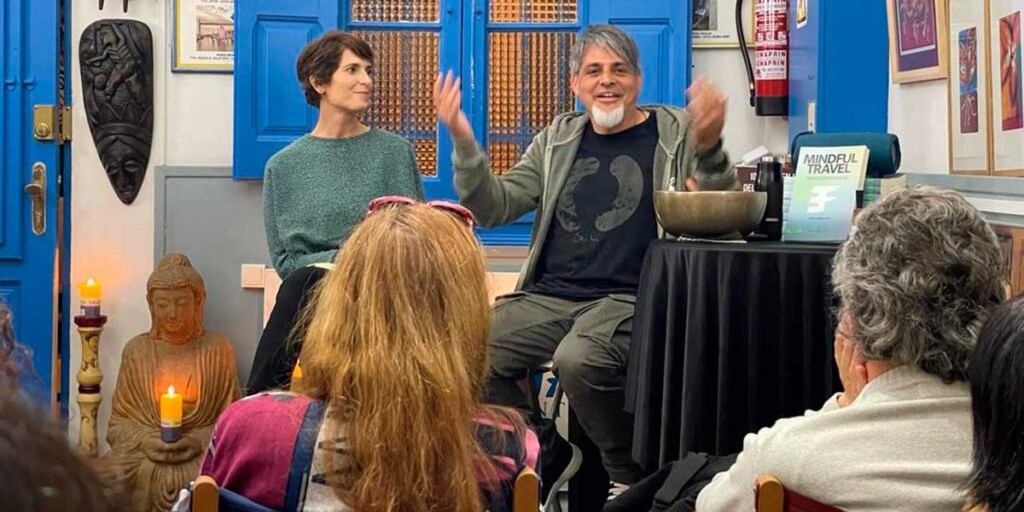 Edgar-Tarres-presenta-su-libro-Mindful-Travel